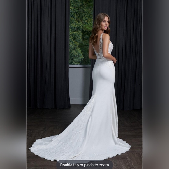 LaNeige Bridal 55083 - Picture 3 of 4